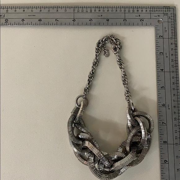 Banana Republic Chunky Interlocking Chain. - Picture 3 of 10